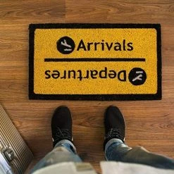 Fisura Doormat Arrival Departure Airport-style Yellow Black