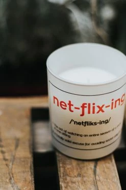 Fisura Netflixing Candle